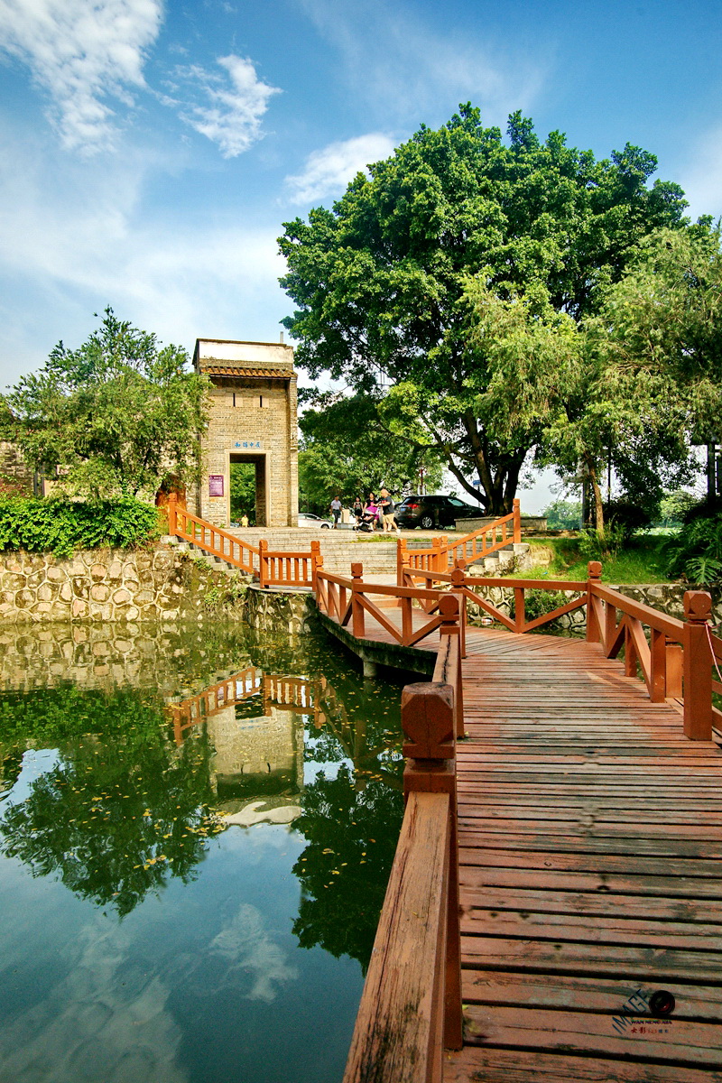 古村落花都炭步镇塱头村