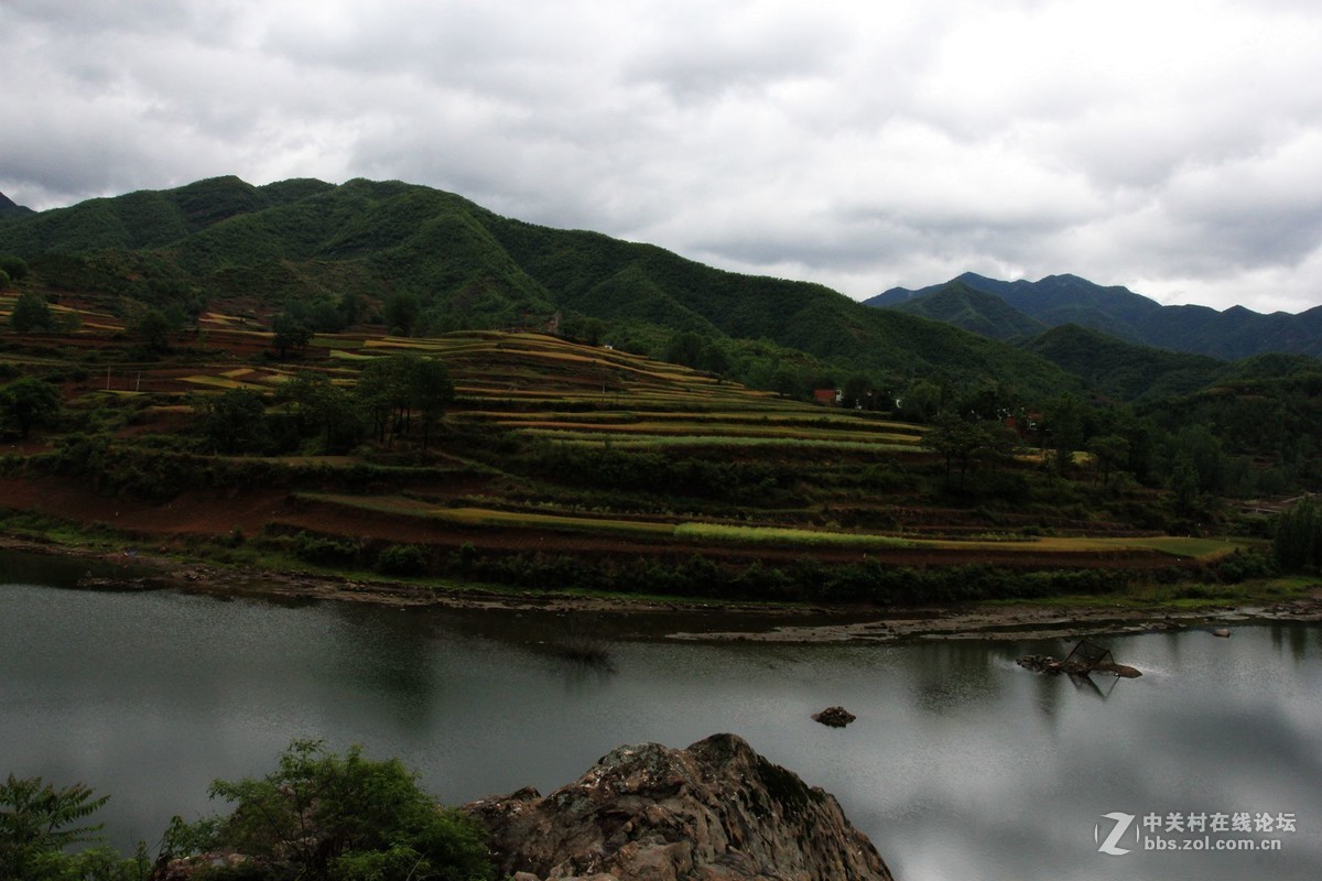 不识庐山真面目，只缘身在此山中