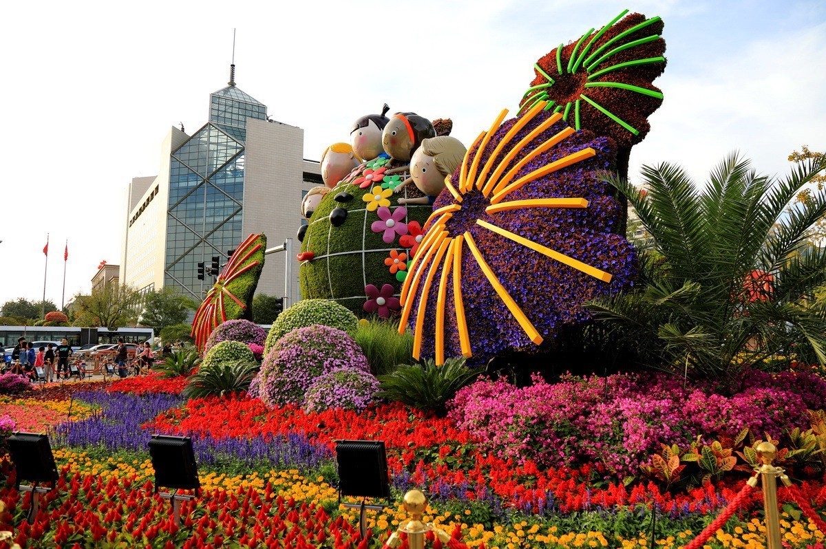 国庆随手拍，晒照赢好礼——国庆佳节街景