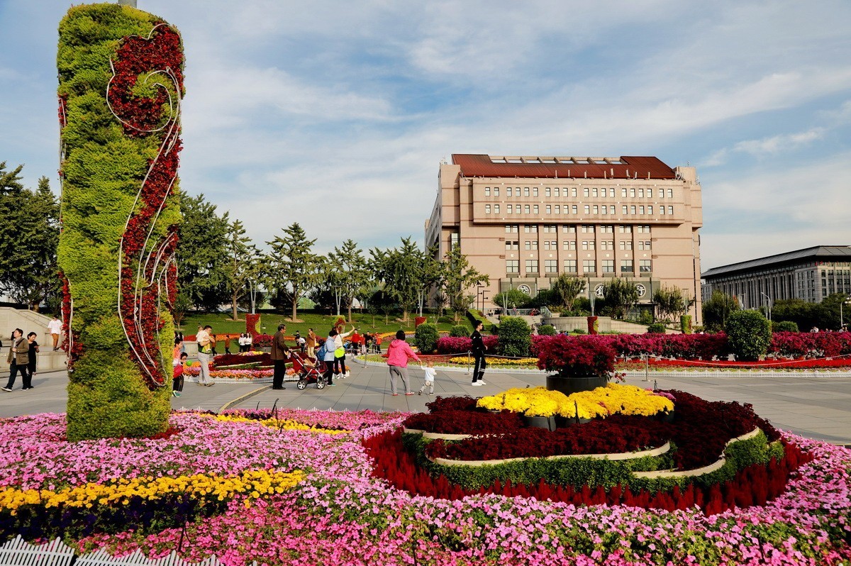 国庆随手拍，晒照赢好礼——国庆佳节街景