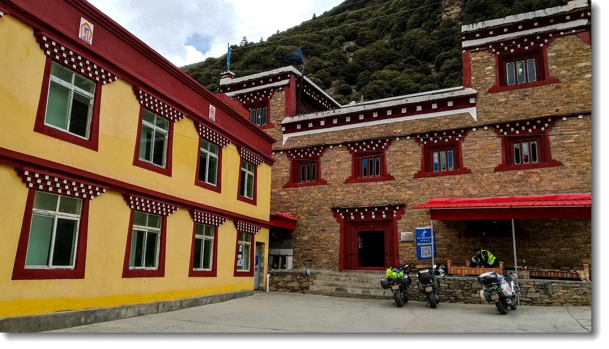 陕川云贵湘骑游手机随拍——折多塘～新都桥～相格宗