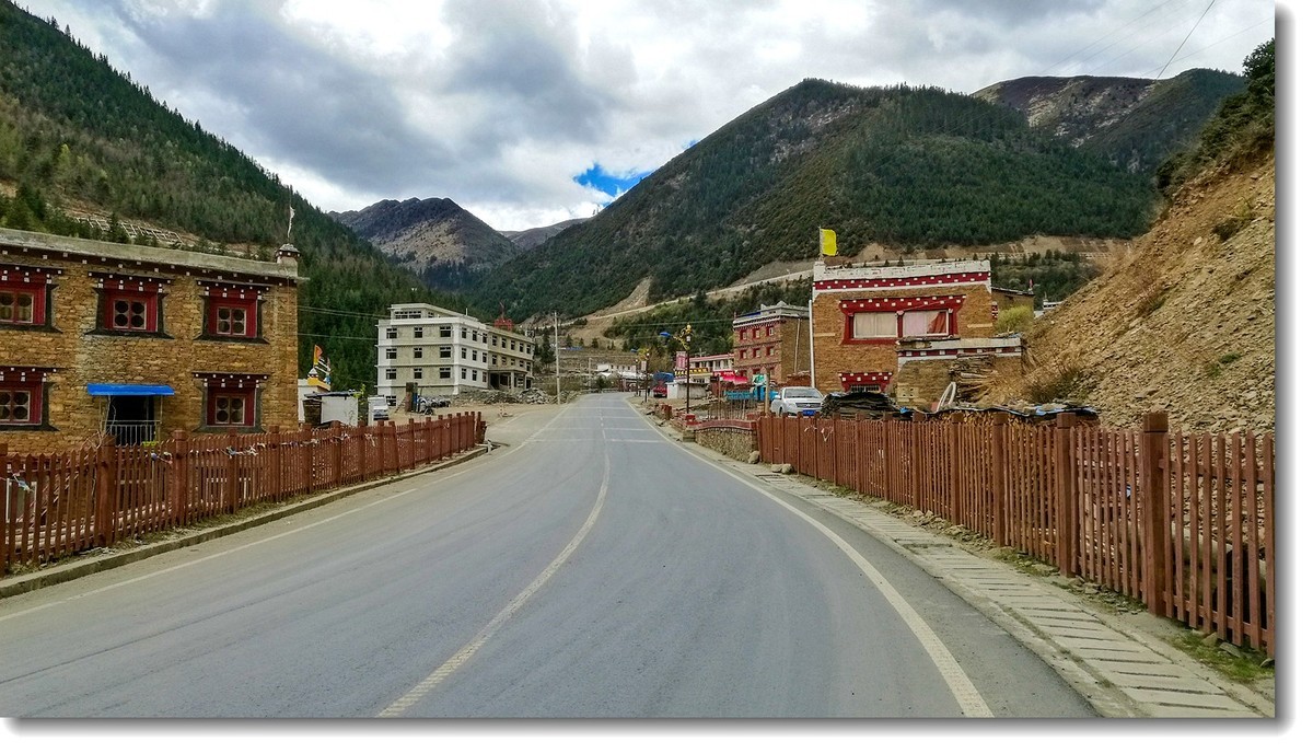 陕川云贵湘骑游手机随拍——折多塘～新都桥～相格宗