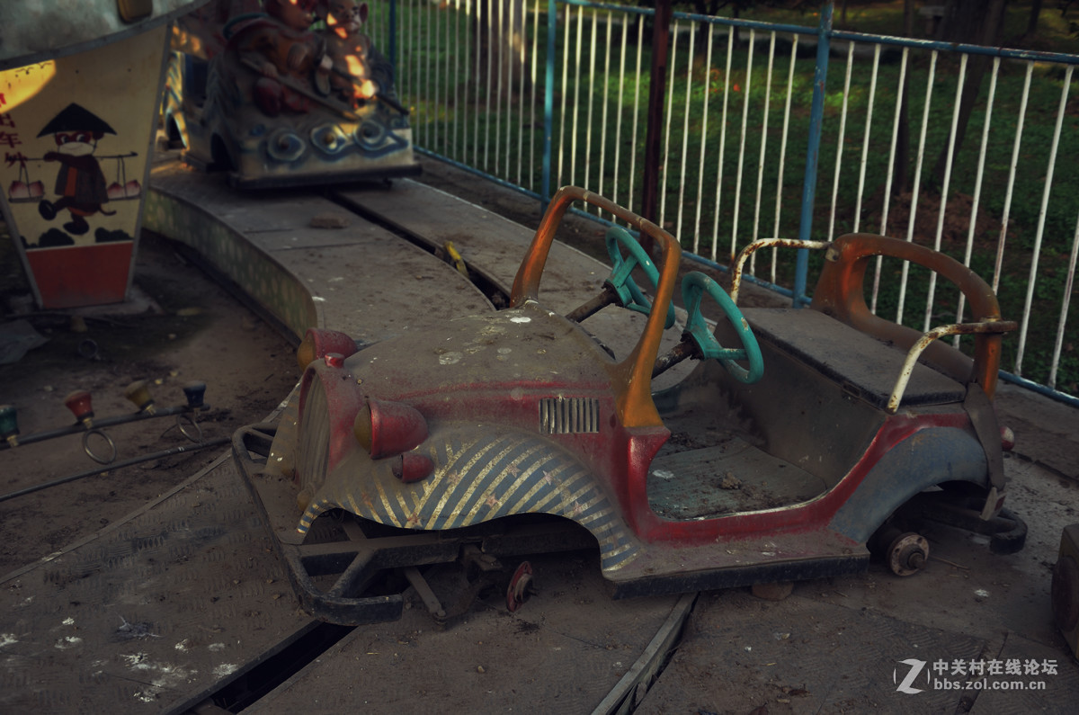 和平公园内废弃的游乐场-中关村在线摄影论坛