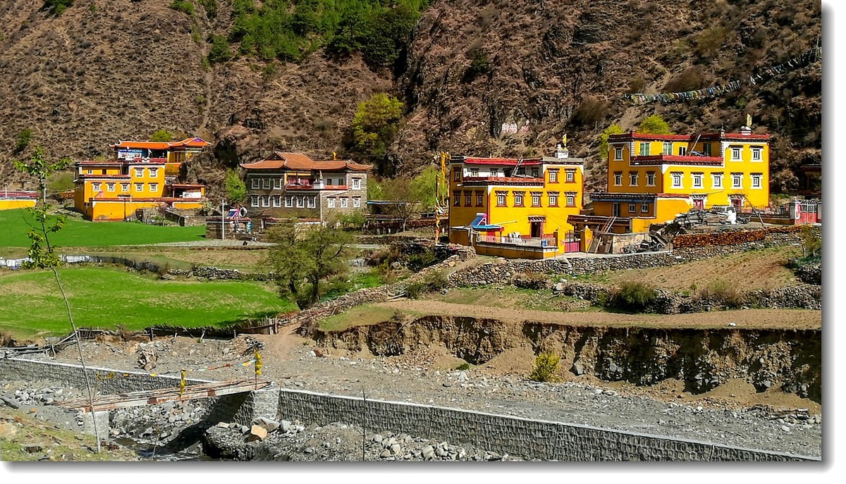 陕川云贵湘骑游手机随拍——折多塘～新都桥～相格宗