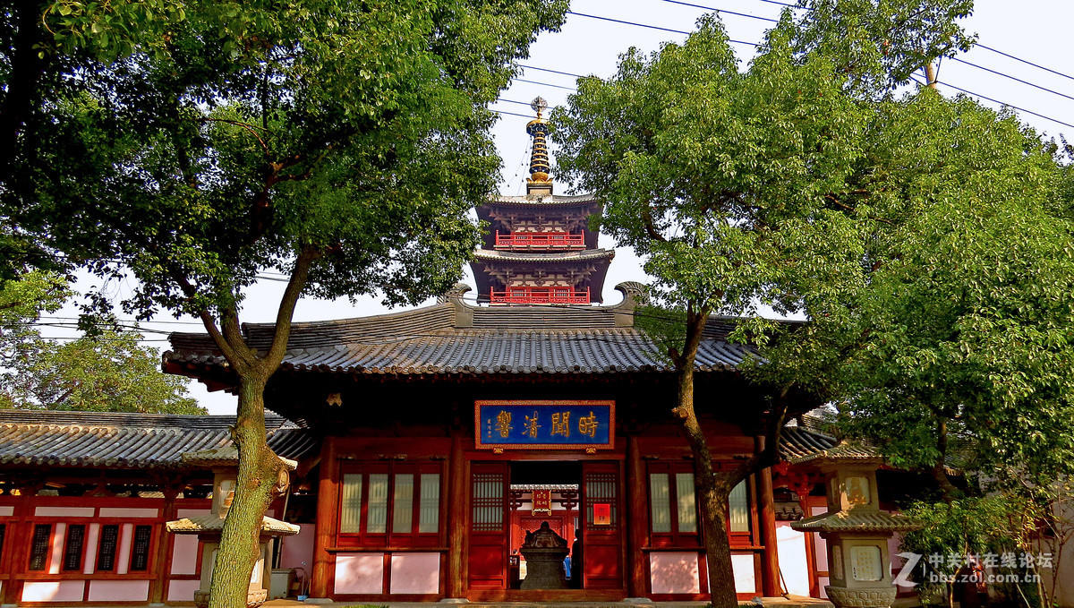 苏州 :   姑苏城外寒山寺 !