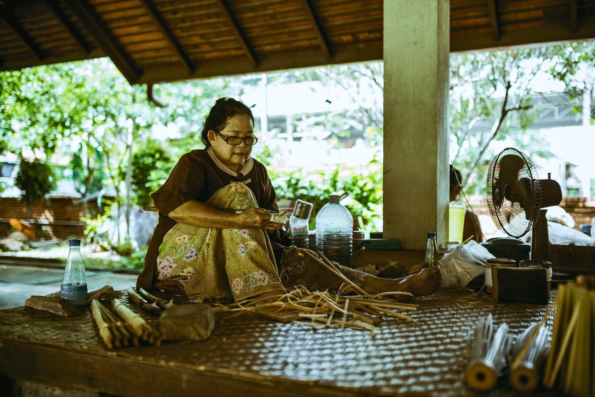 【罗兵】泰式民间工艺---油纸伞