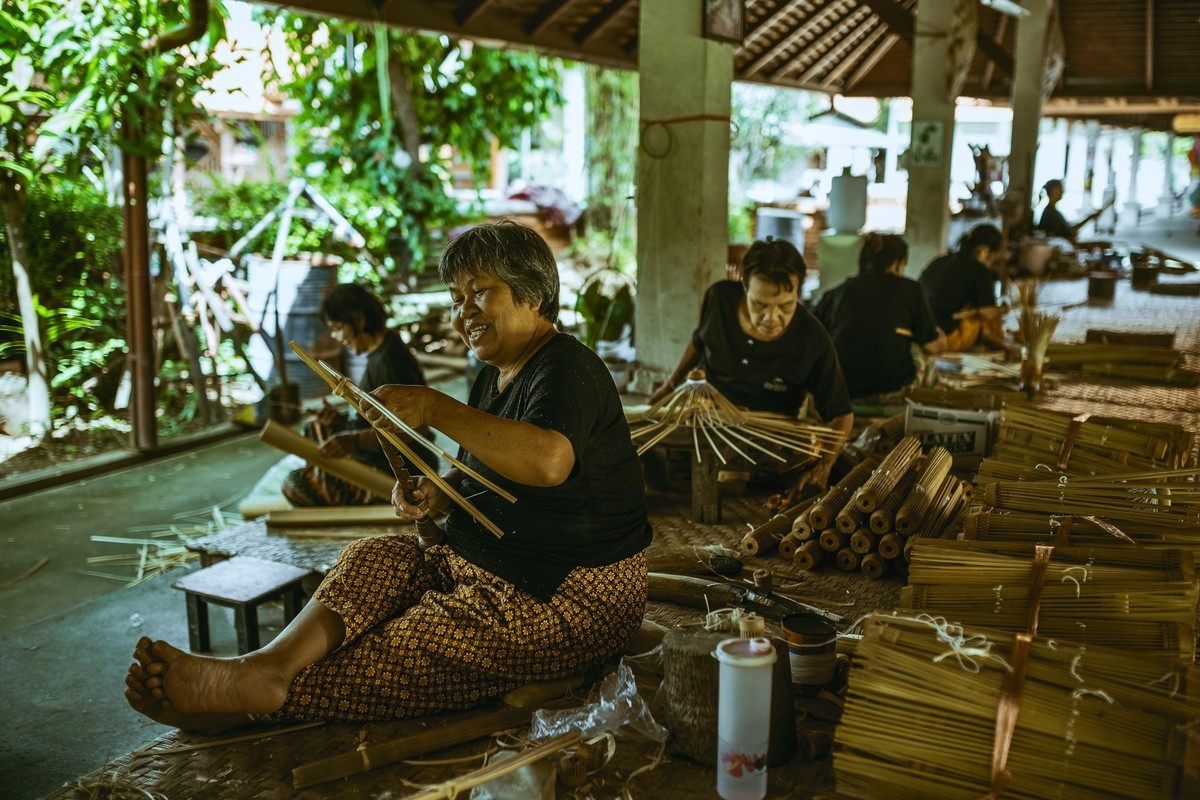 【罗兵】泰式民间工艺---油纸伞