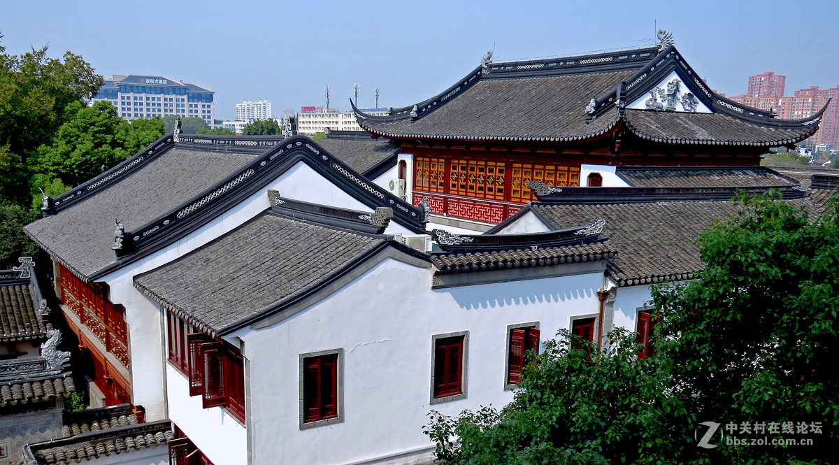 苏州 :   姑苏城外寒山寺 !