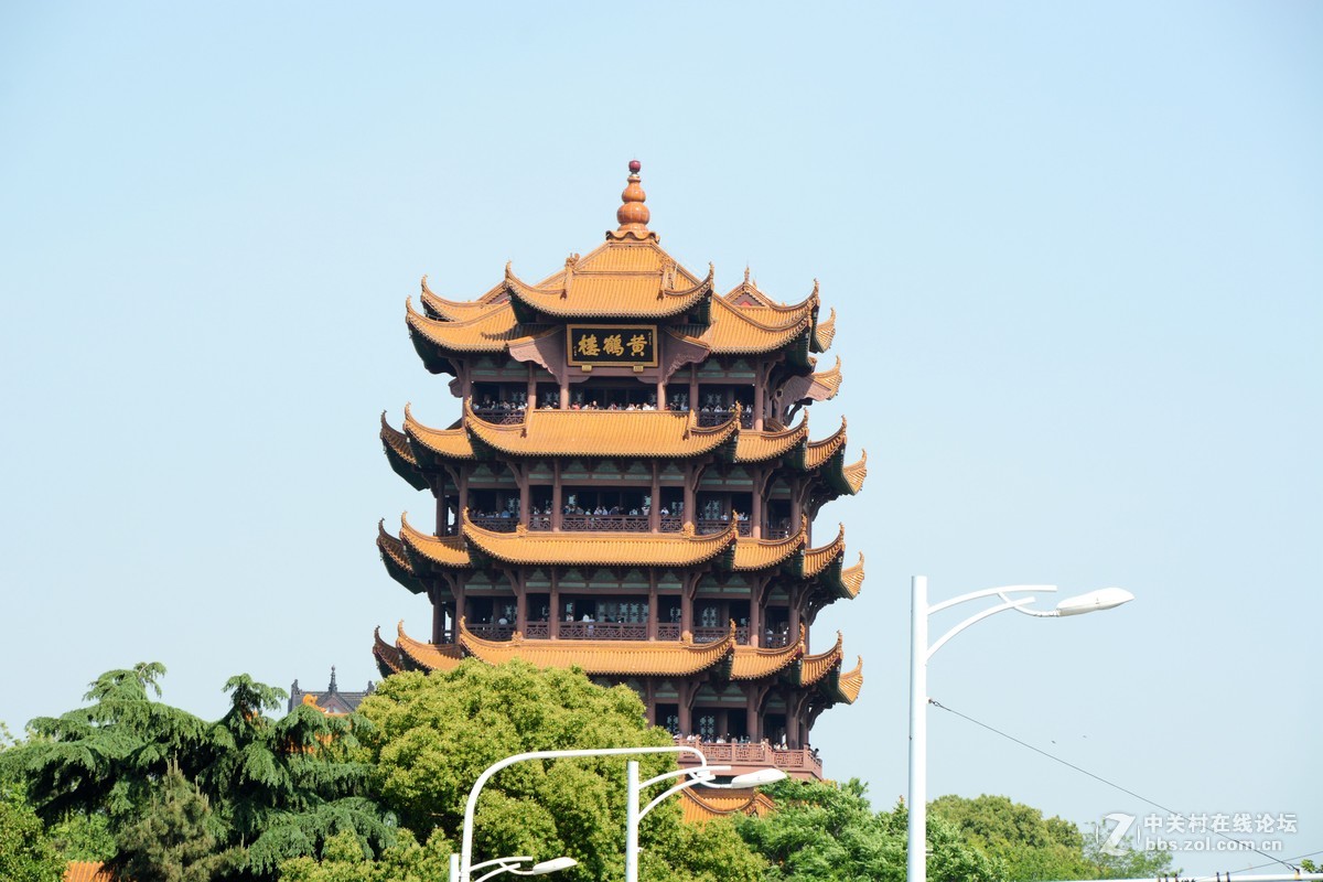 2017年51出游武汉带着旅游头拍的照片方便