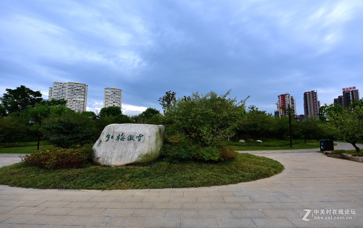 黃岡市遺愛湖公園景色