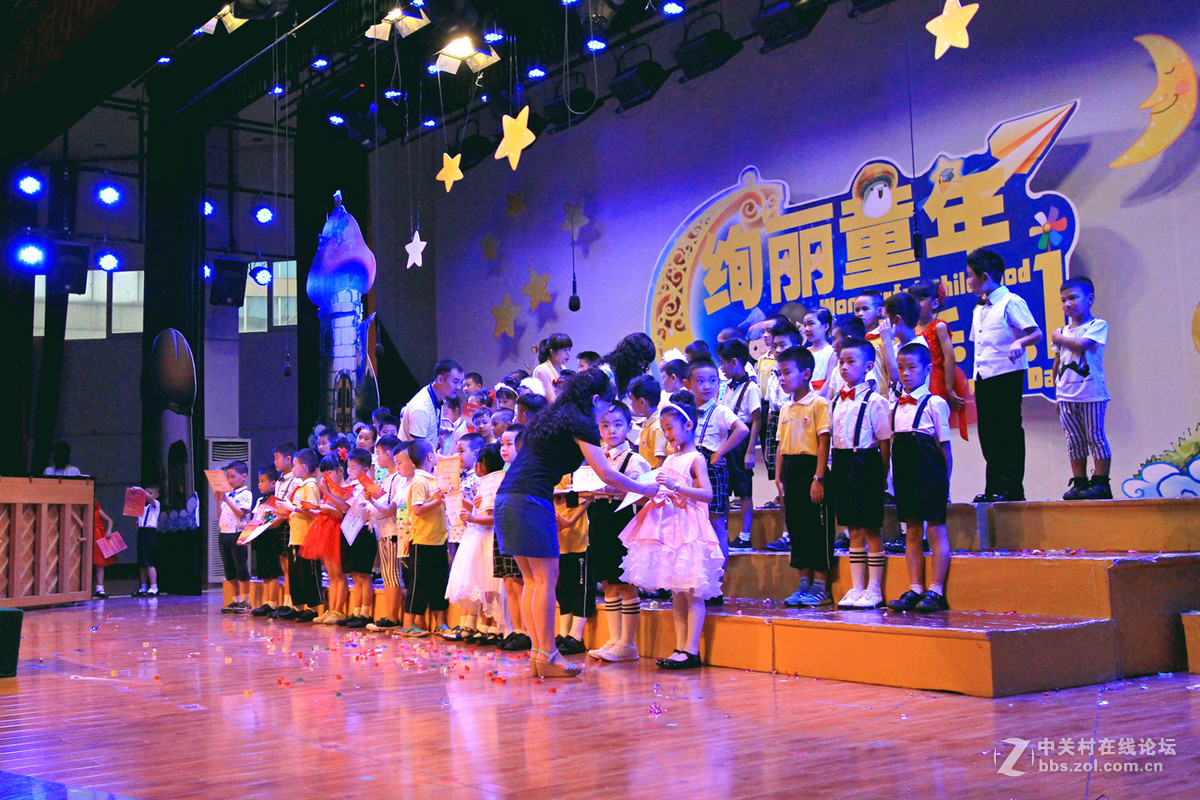 成都双流棠外附小庆[六一]歌咏比赛随拍