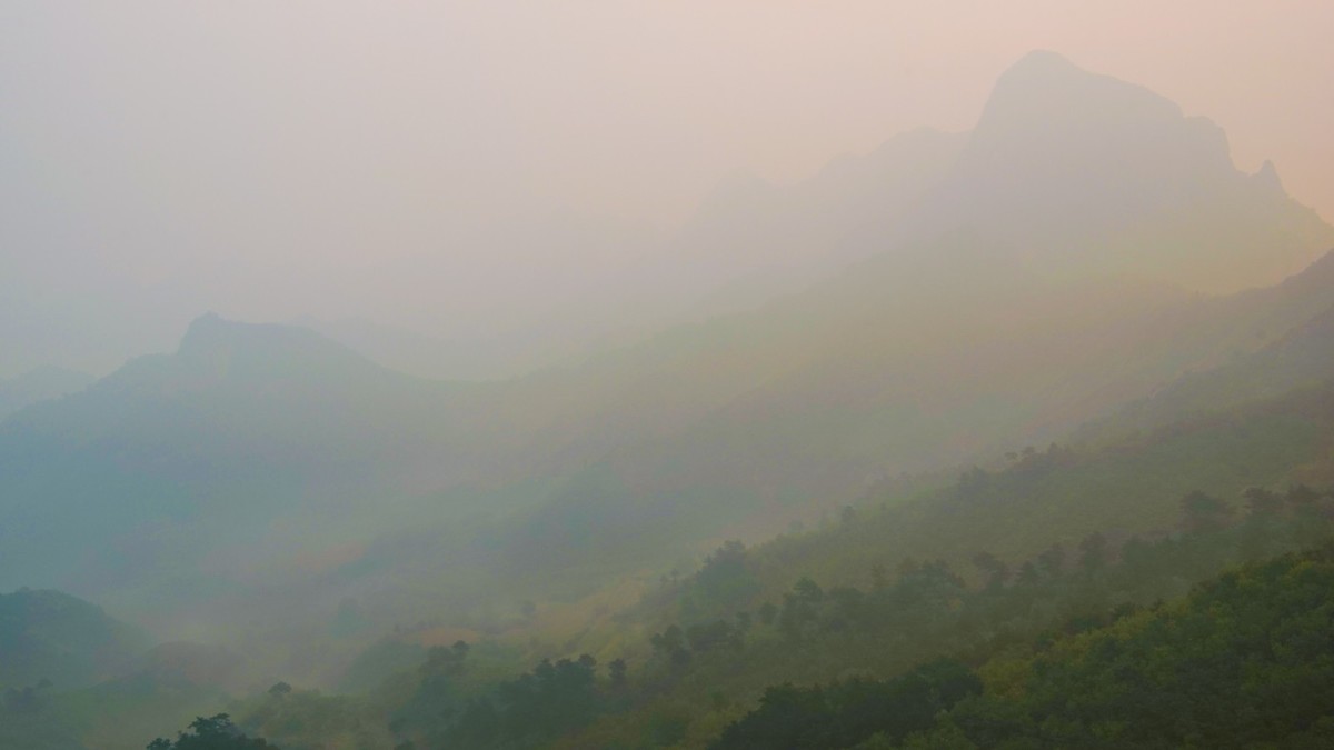 锥子山长城（二）