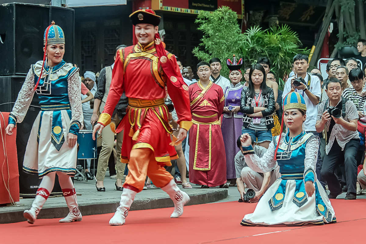 蒙古国民族舞蹈赛马