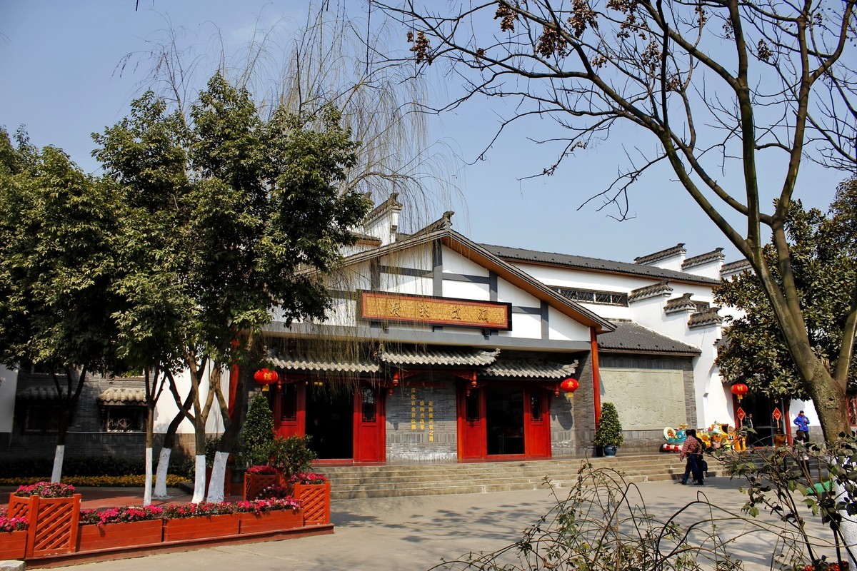 总书记视察过的村庄--战旗村