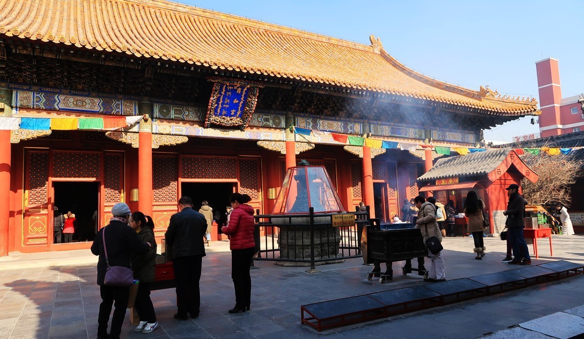 香烟缭绕的雍和宫