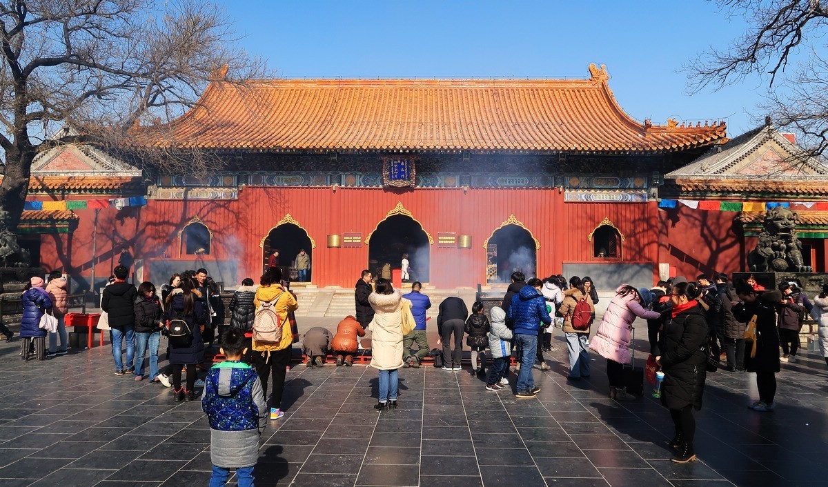 香烟缭绕的雍和宫