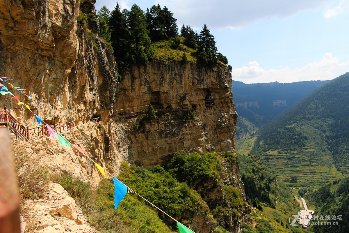 一组山西宁武悬空栈道，祝贺红河星空(中国)开坛！恭喜华电昆明人荣任首任版主！