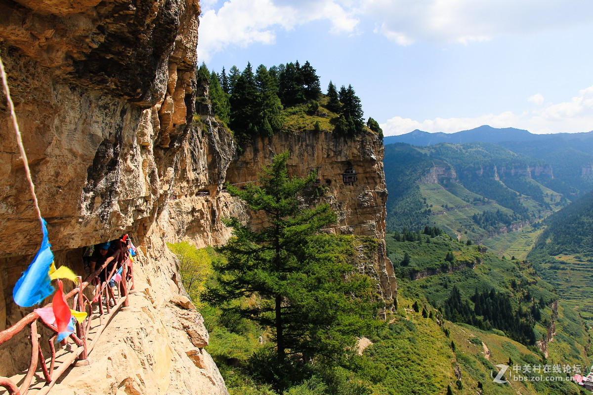 一组山西宁武悬空栈道，祝贺红河星空(中国)开坛！恭喜华电昆明人荣任首任版主！