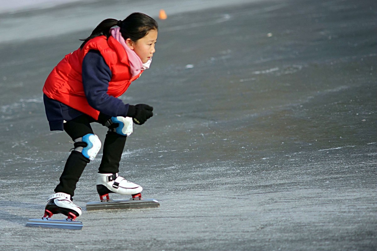 溜冰的小朋友