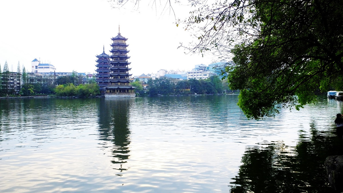 美丽的漓江塔影