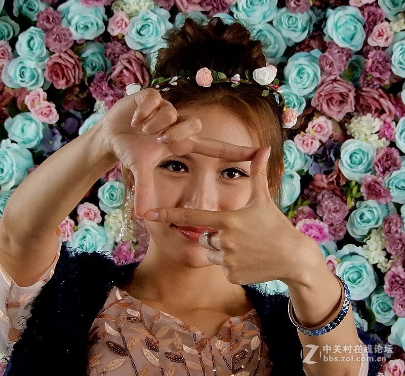 模特青青和王菲