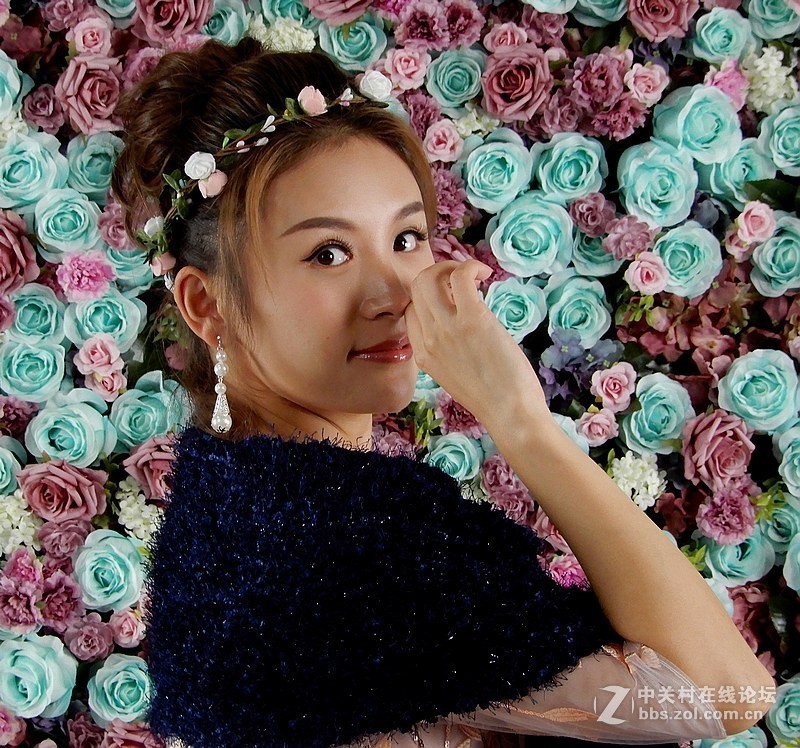 模特青青和王菲