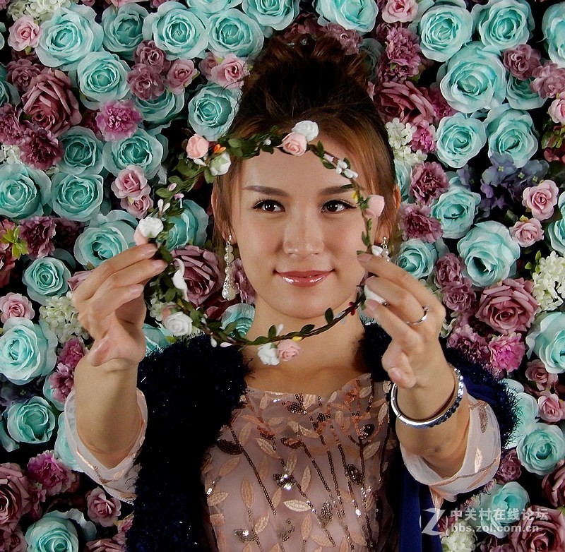 模特青青和王菲