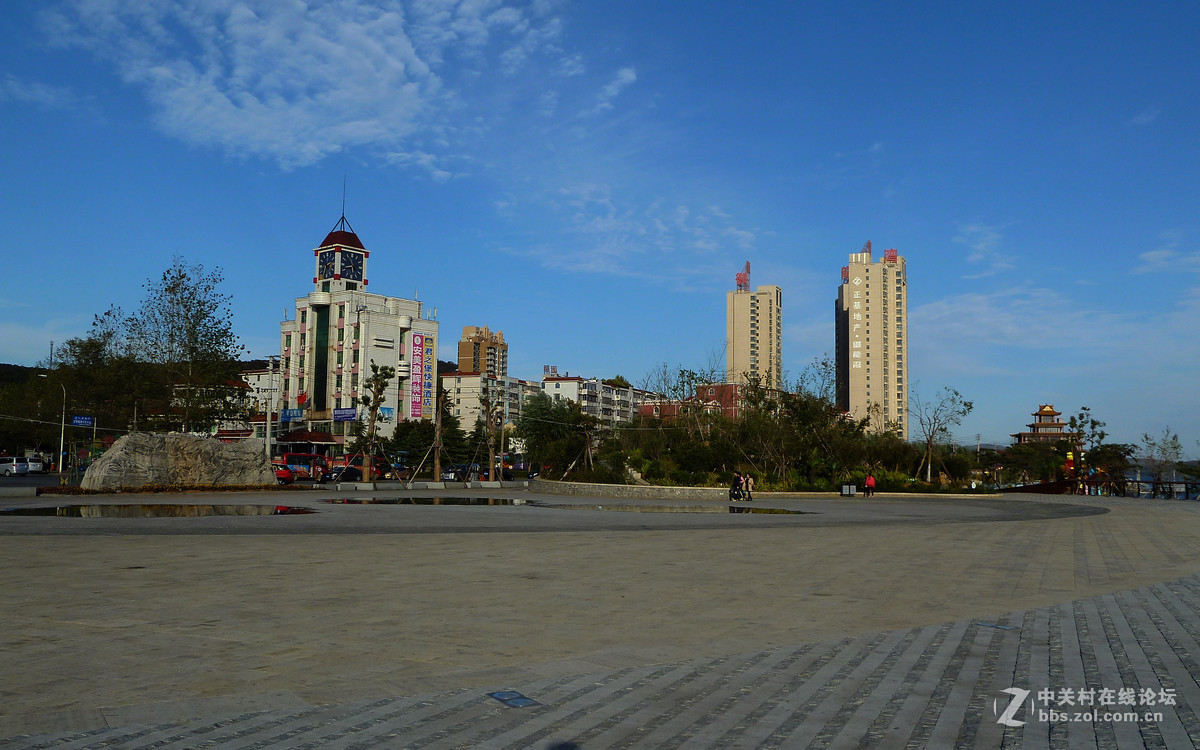 难得的好天气，带上许久没摸的小七拍风景。