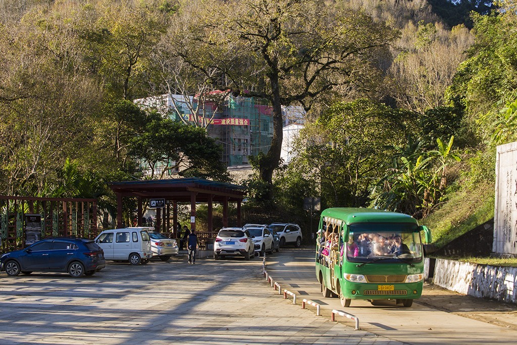 #佳能月赛-行走的印记# 冬天的海南五指山