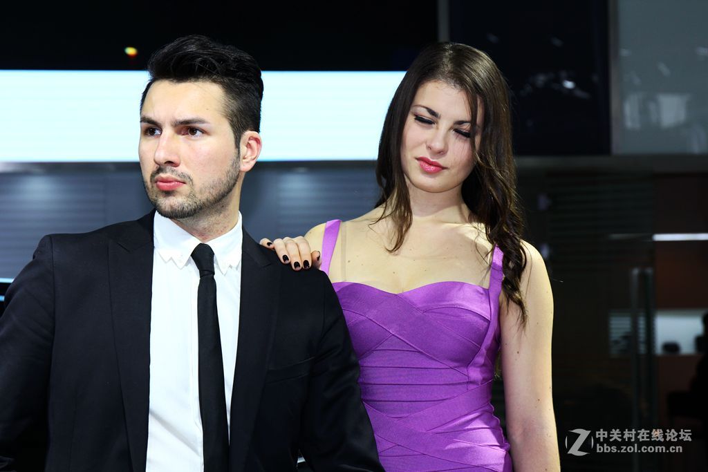 车展上的洋妞，帅哥