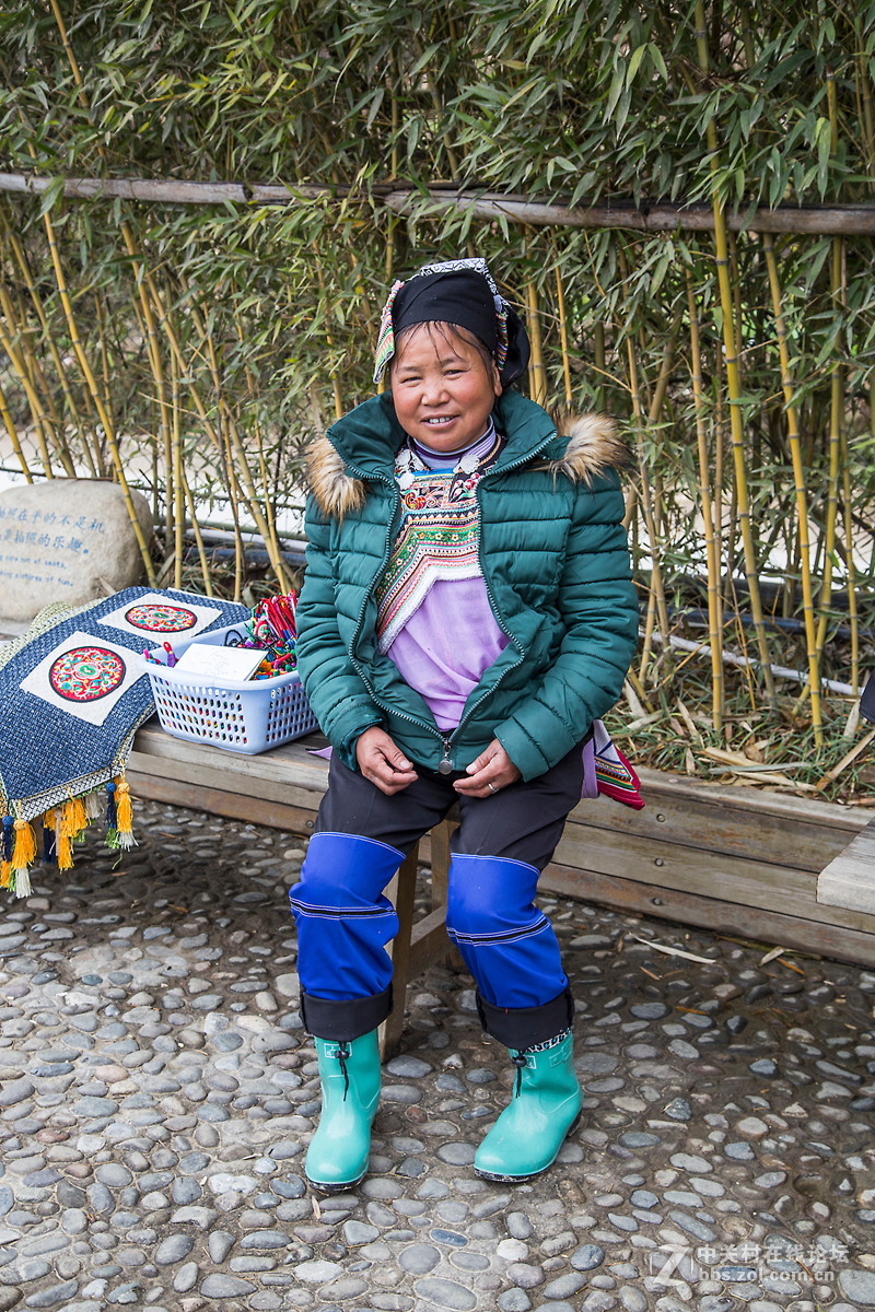 景区云南元阳内的哈尼女人