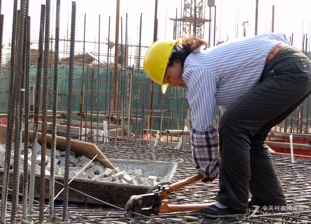 别忘了这些为城市建设作出辛勤劳动的母亲们,