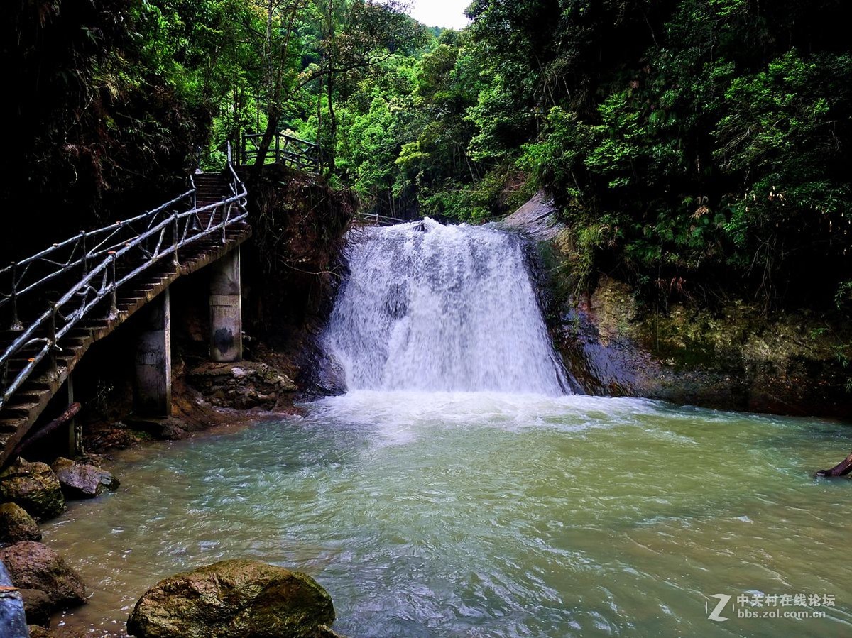 水的灵动梅州平远相思谷生态旅游区瀑布群亲水区农舍