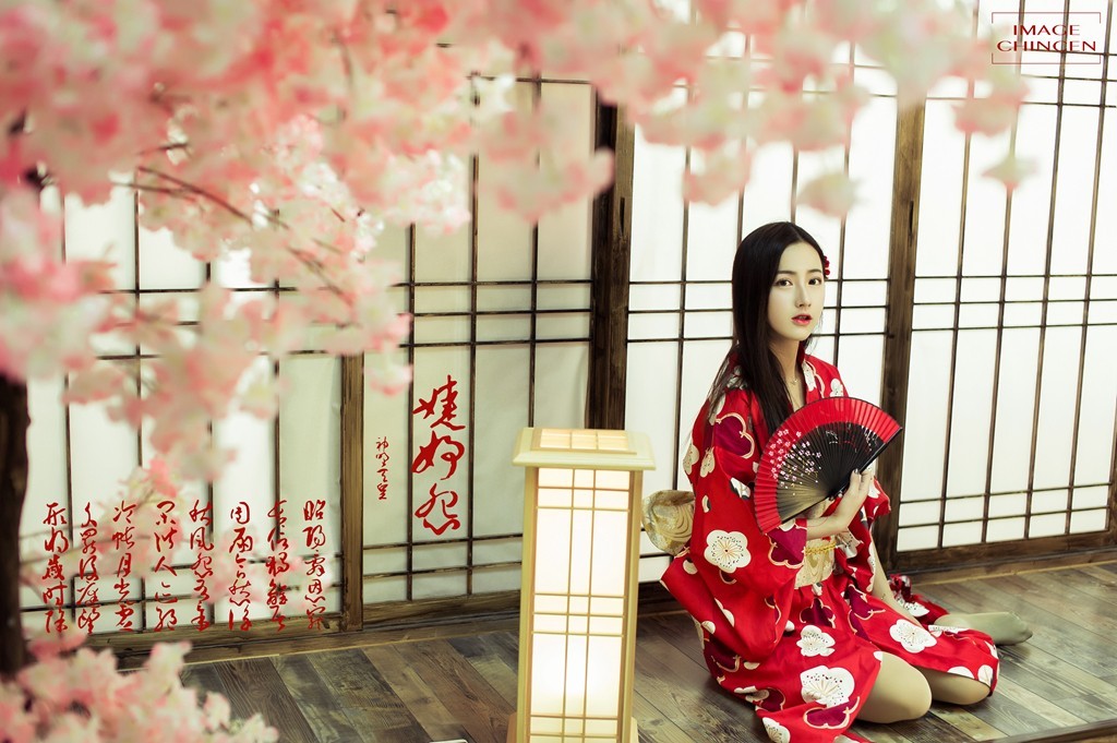 《婕妤》