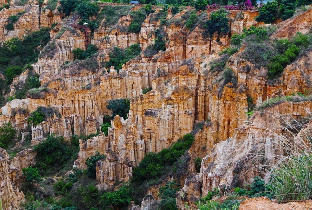 适马SD Quattro H    适马12-24mm f/4.0 DG HSM Art拍云南元谋物茂土林风光