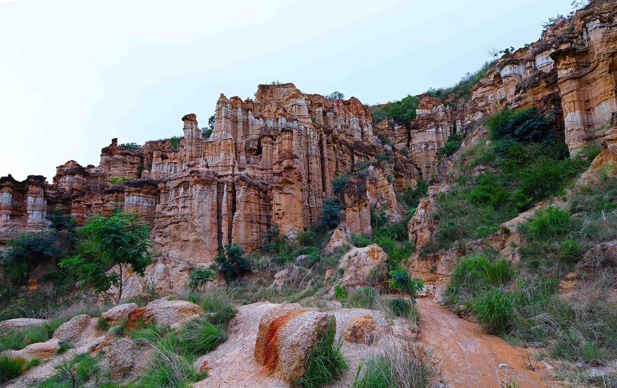 适马SD Quattro H    适马12-24mm f/4.0 DG HSM Art拍云南元谋物茂土林风光