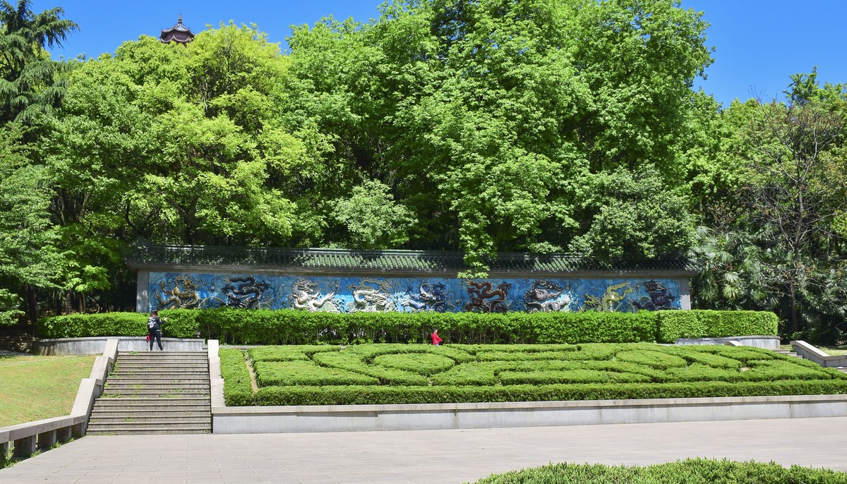 无锡锡惠公园及惠山历史名胜区的春天