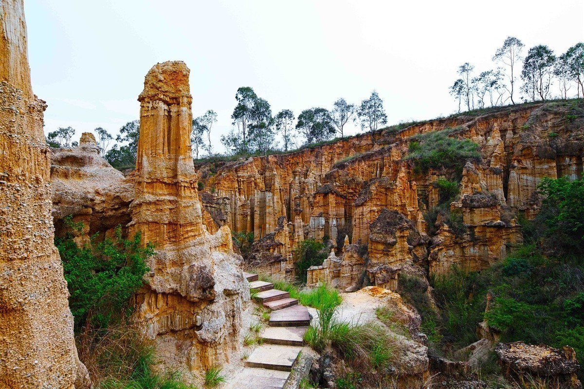 适马SD Quattro H    适马12-24mm f/4.0 DG HSM Art拍云南元谋物茂土林风光