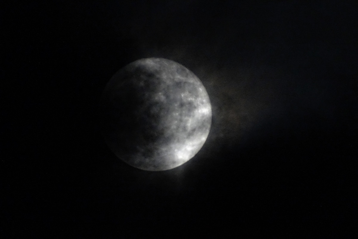 彩云追月（HX400中秋随拍）