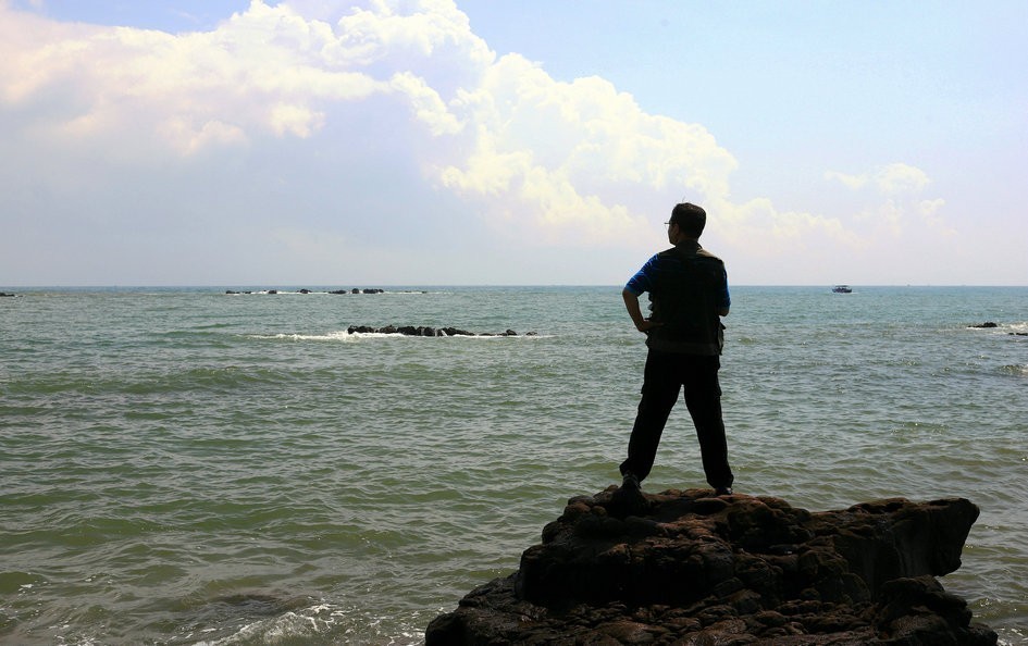 防城港怪石滩，美丽的港湾