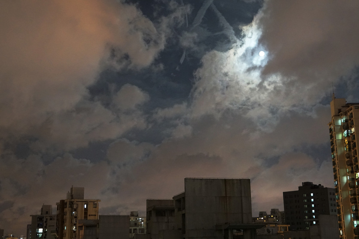 A6300用ISO6400拍小区夜景