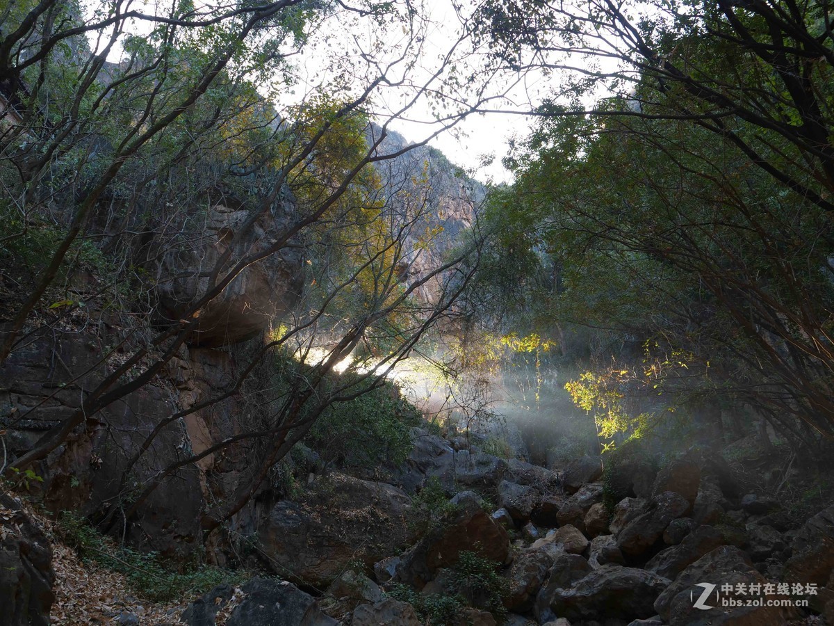 松下GH 5配松下12-60镜头拍摄弥渡天生桥