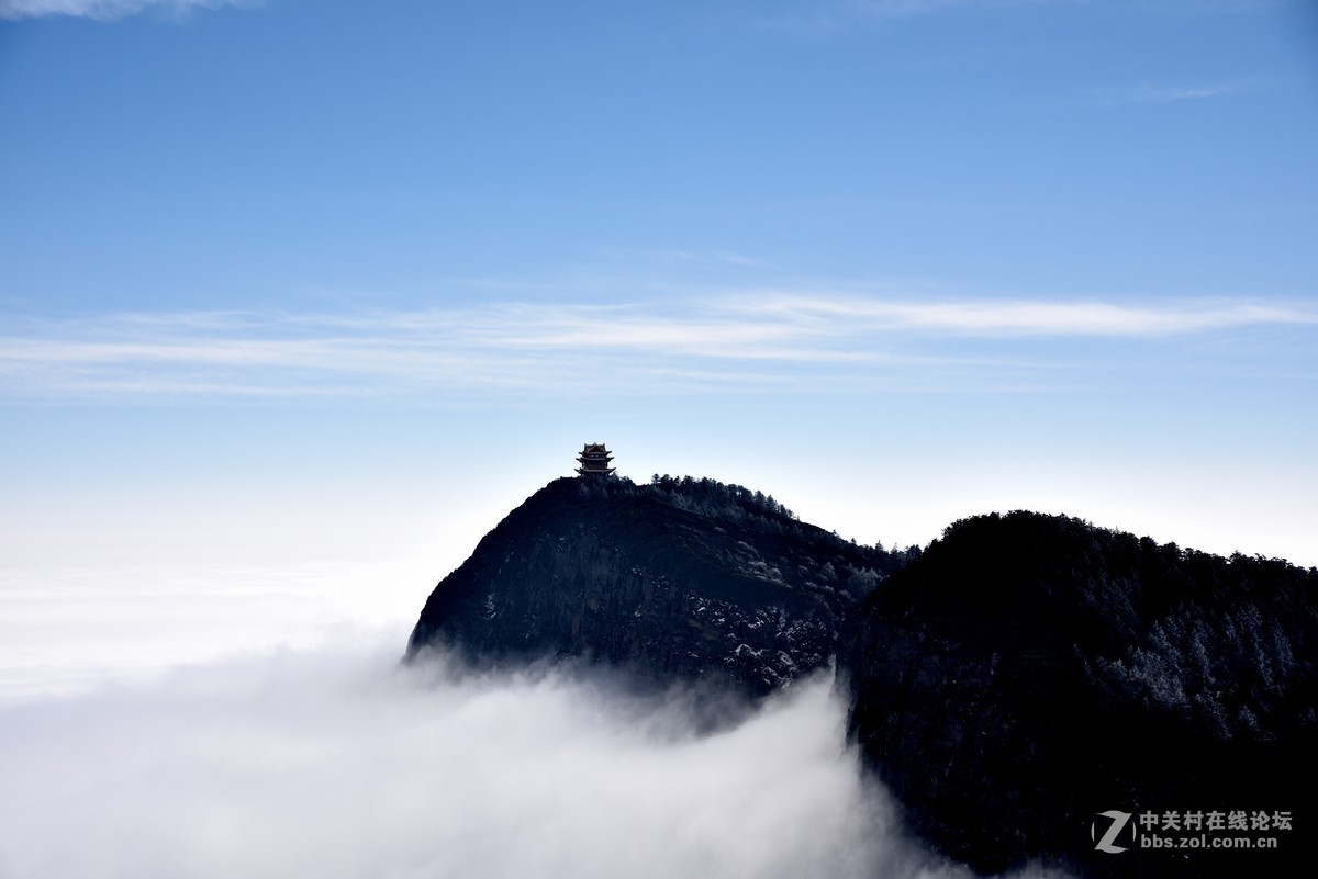 春节游峨眉山——登金顶