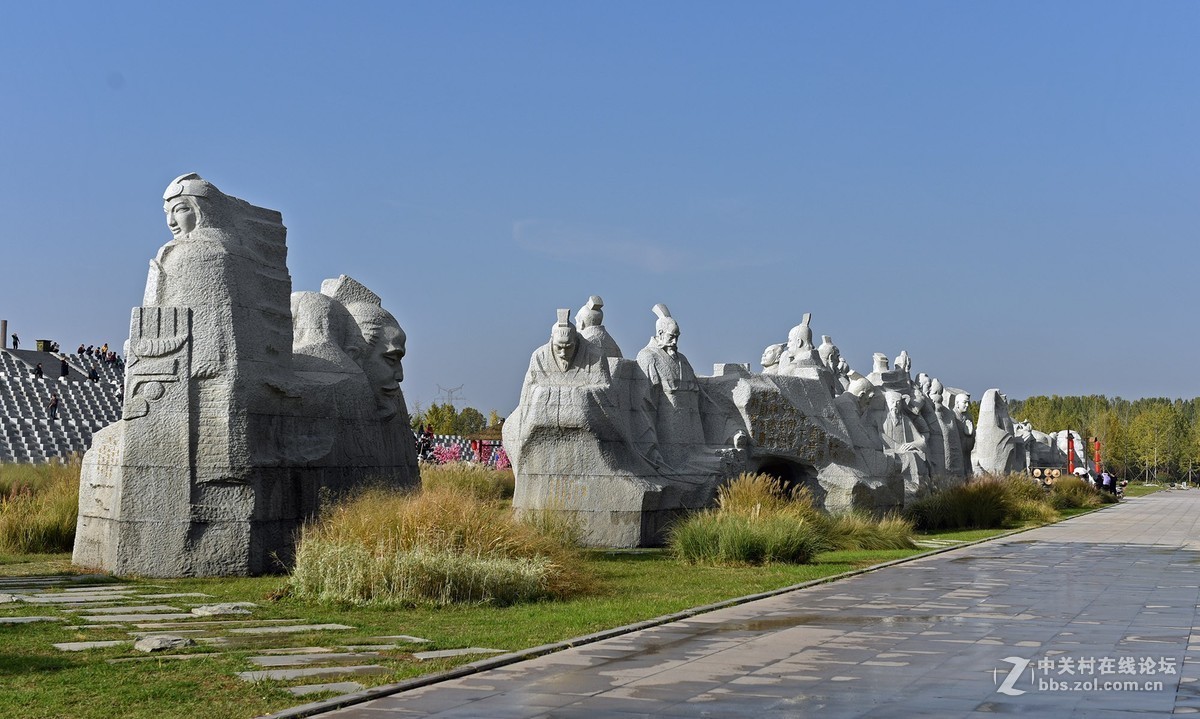 郑州黄河游览区炎黄广场群雕