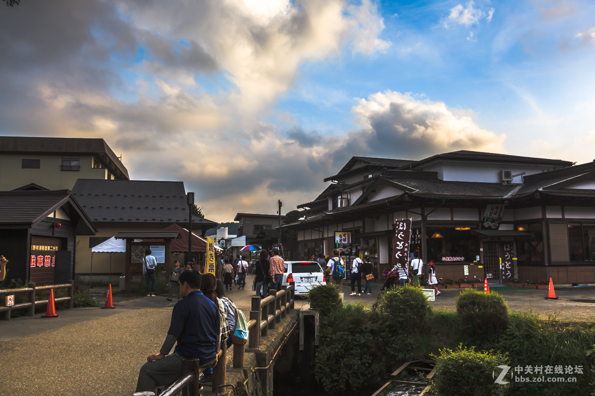 #我镜中的园林（公园）点名评片#——日本富士山景区忍野八海景色（点地理探索和闲人阿