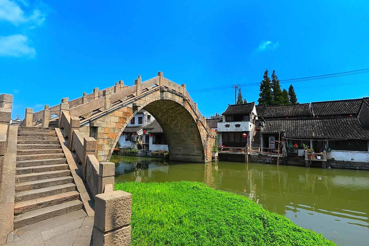 街拍  上海枫jīng古镇 1