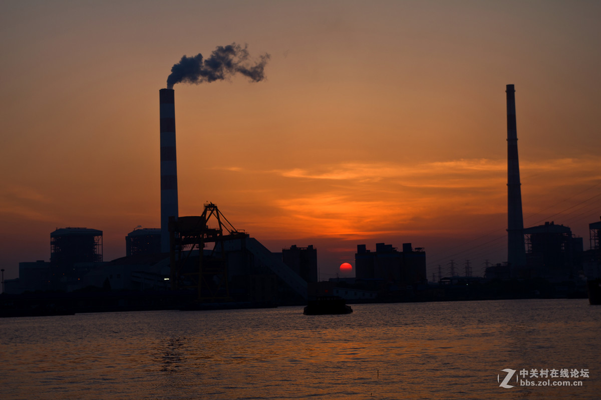 黄昏后的闵浦大桥