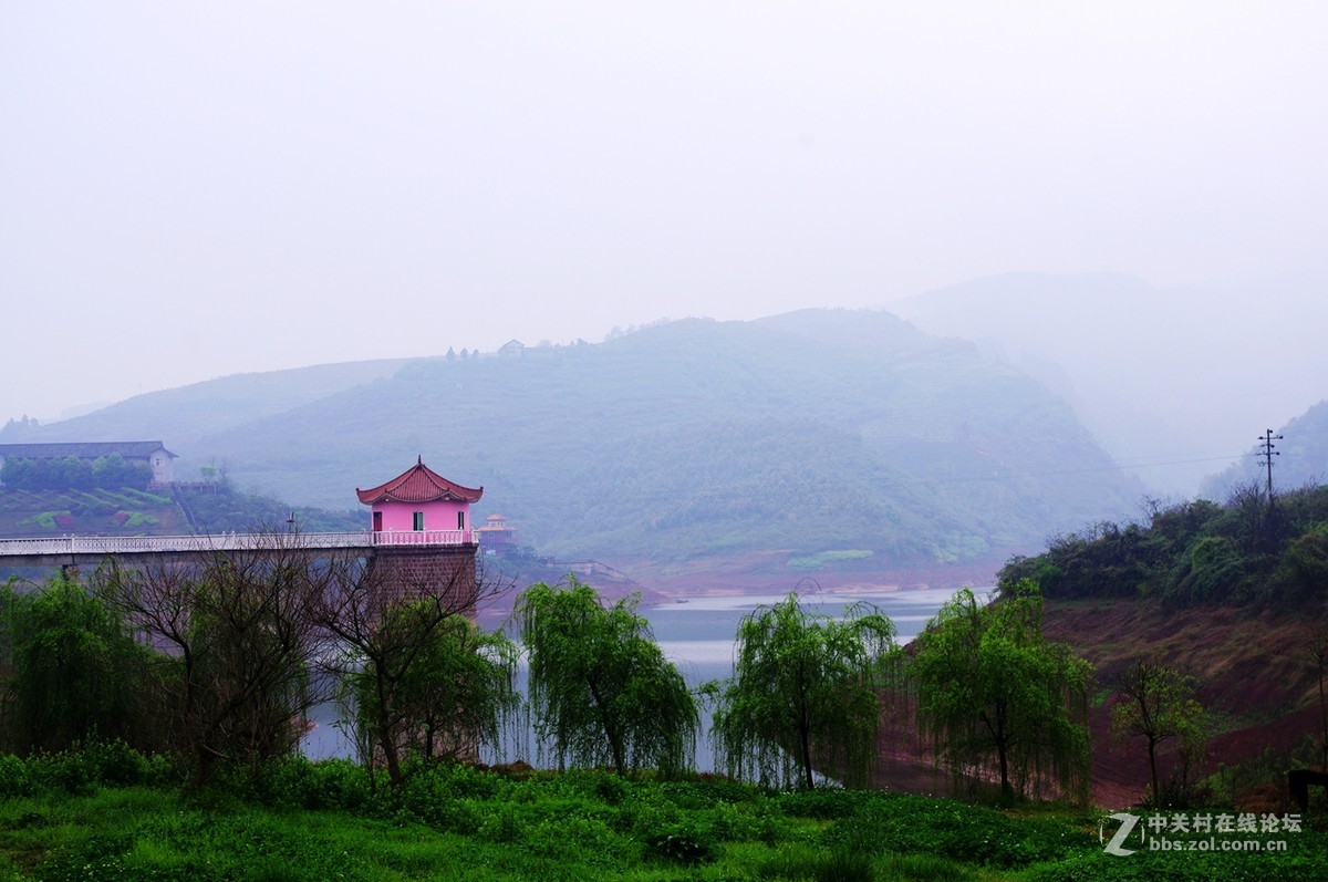 春风吹拂梅湾湖