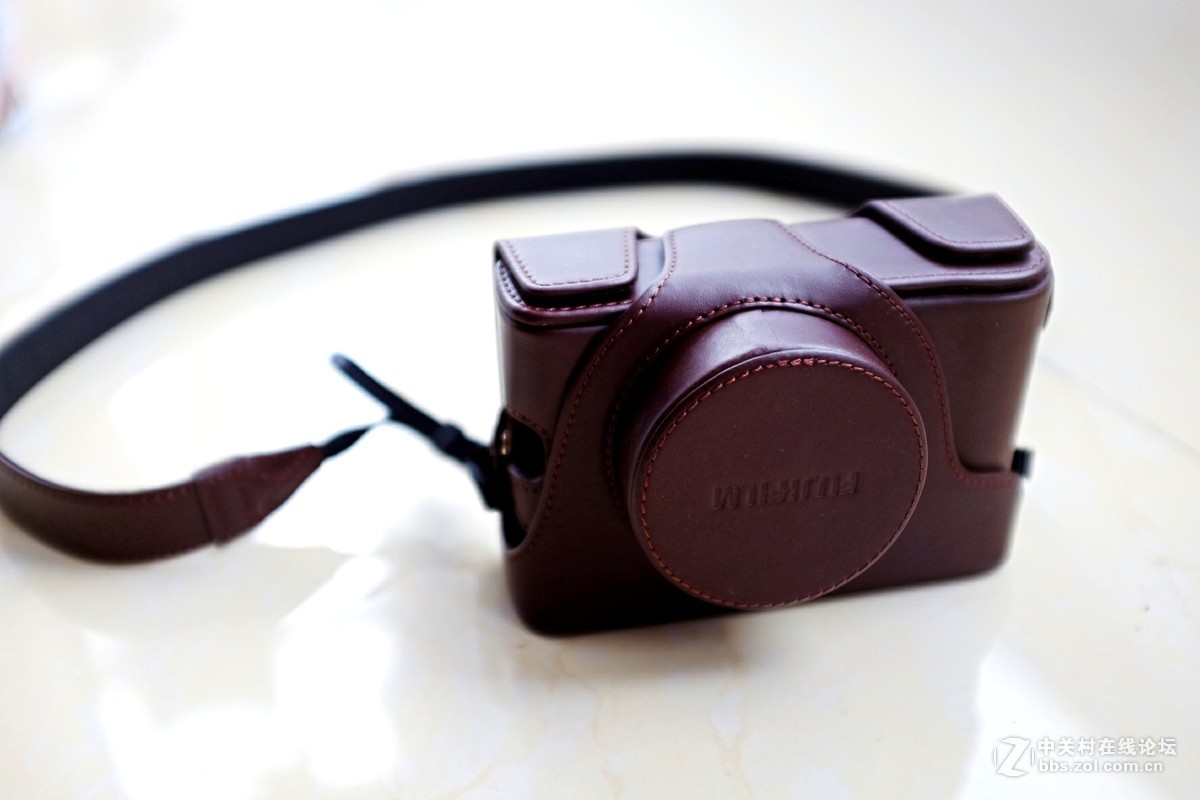 刚入x100t，复古情怀~国庆day1下雨，在家试试f2.0，小调了色阶