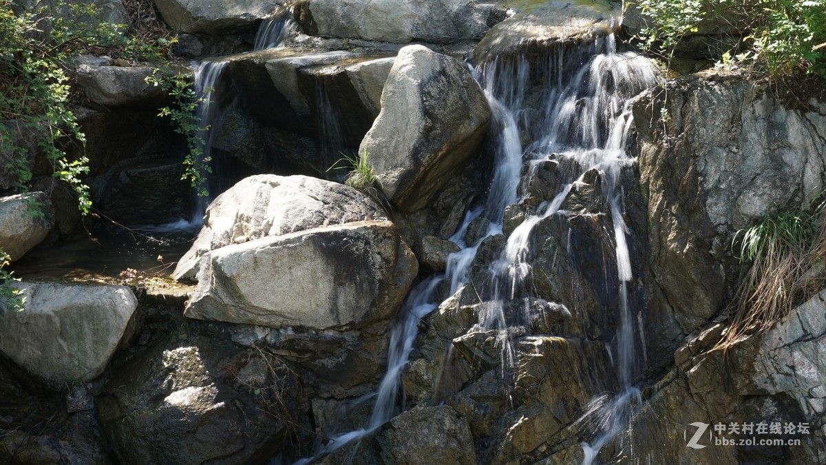 飞瀑清潭九如山